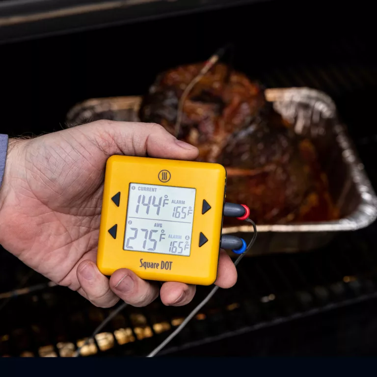 ThermoWorks Square Dot with Average Oven Air Temperature Reading