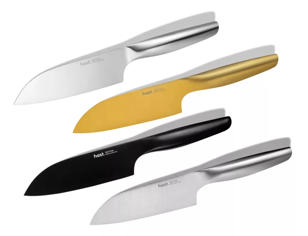 Hast knives come with 4 color options.
