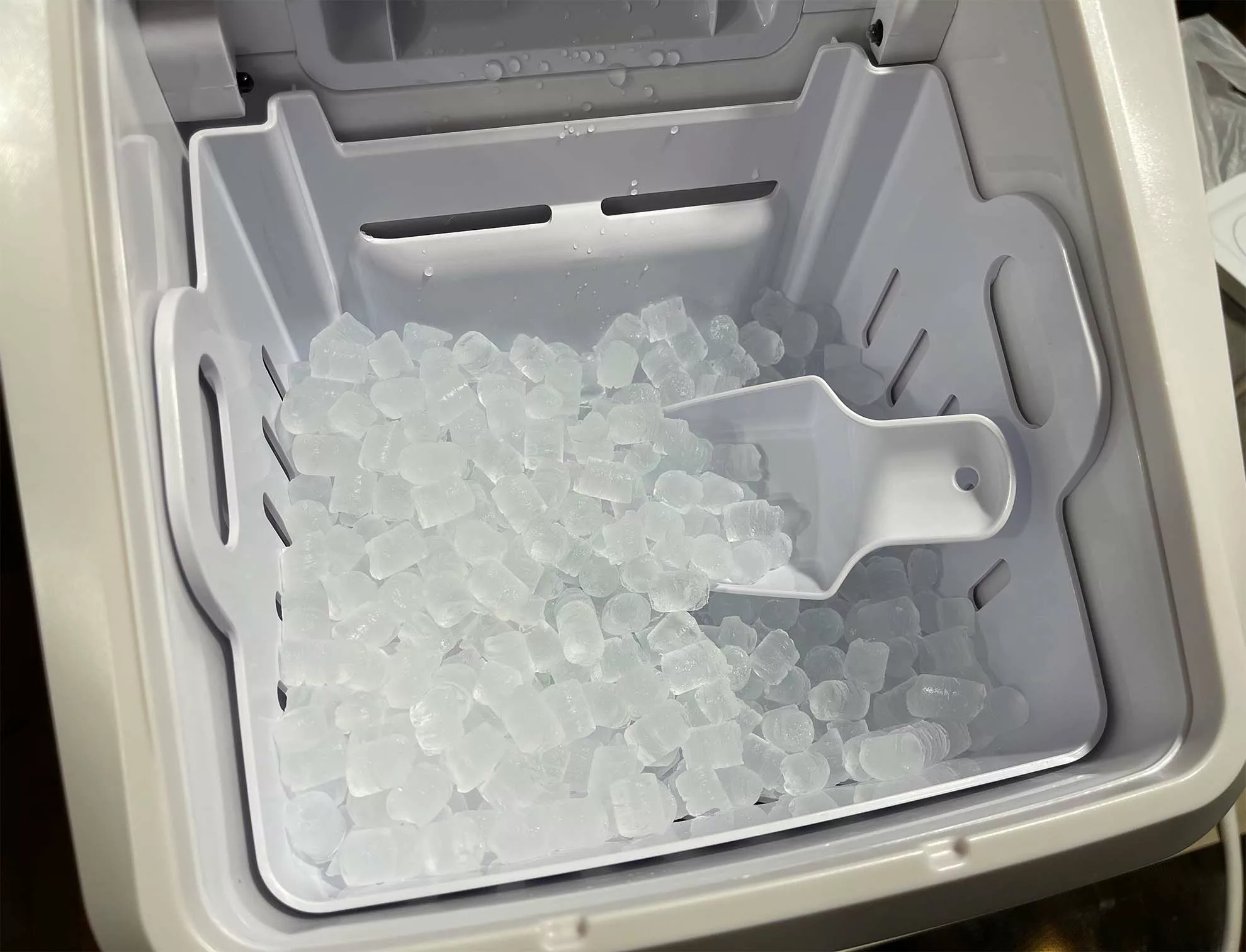 Gevi Ice Maker Review: Nugget Ice at Home - Sizzle and Sear